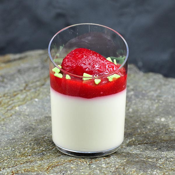 Ванильная панна-котта с клубникой, 45 г